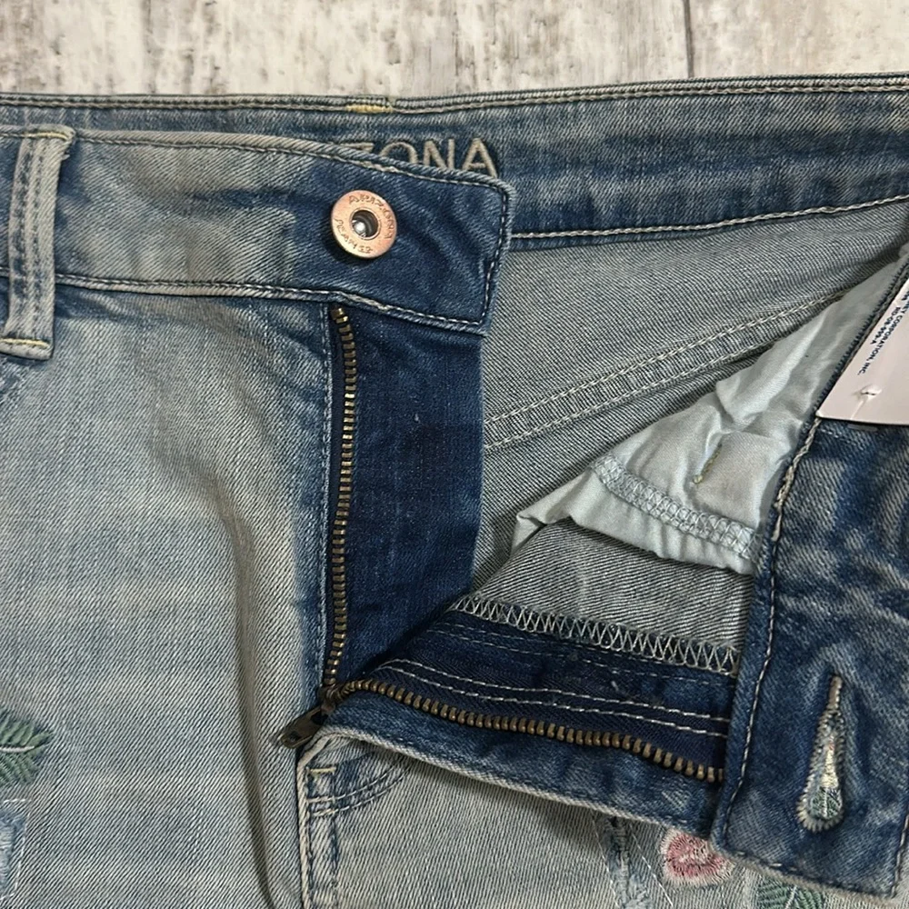 Arizona Jean Co Hi-Rise Shortie embroidered jean shorts